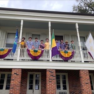 Meet your Posher, Brooks